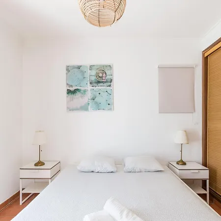 Villa Yellow House *