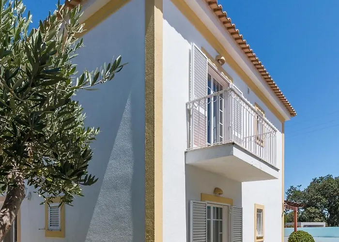 Yellow House * 알데이아 두 메코