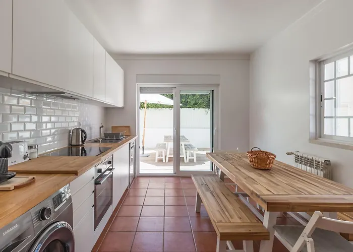 빌라 Yellow House 알데이아 두 메코