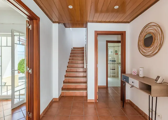 빌라 Yellow House 알데이아 두 메코