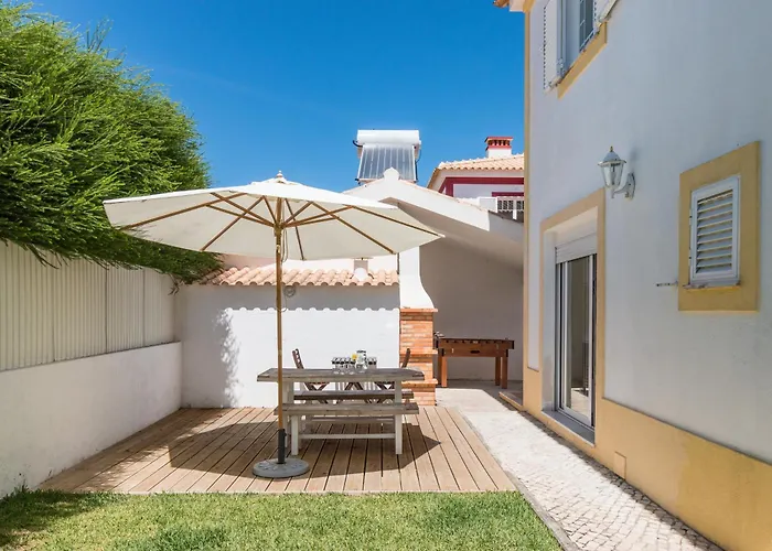 Yellow House * 알데이아 두 메코