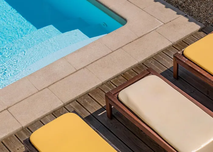 빌라 Yellow House 알데이아 두 메코